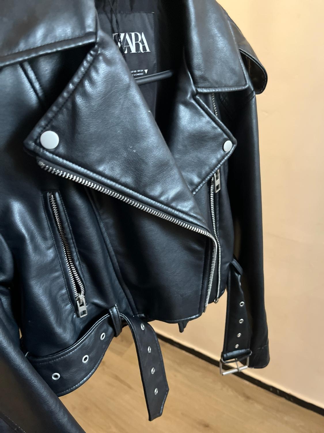 TAILORED FAUX LEATHER BLAZER - Image 3