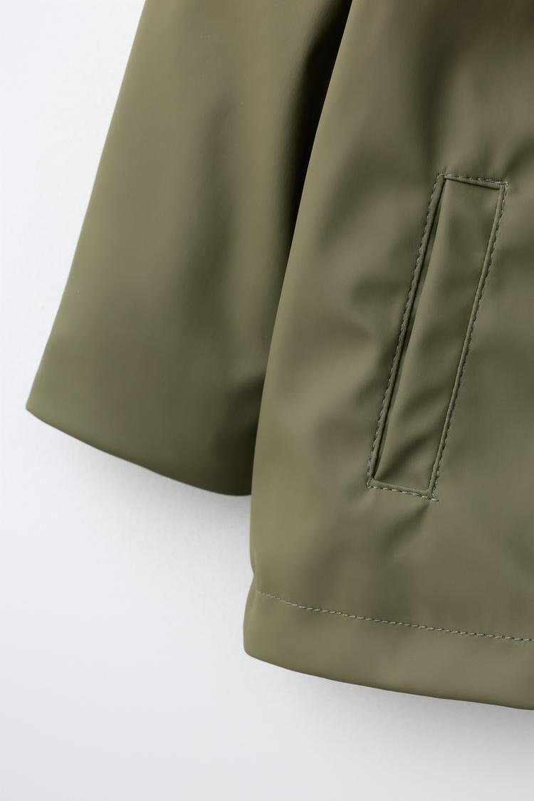 Impermeable de goma liso resistente al agua 5