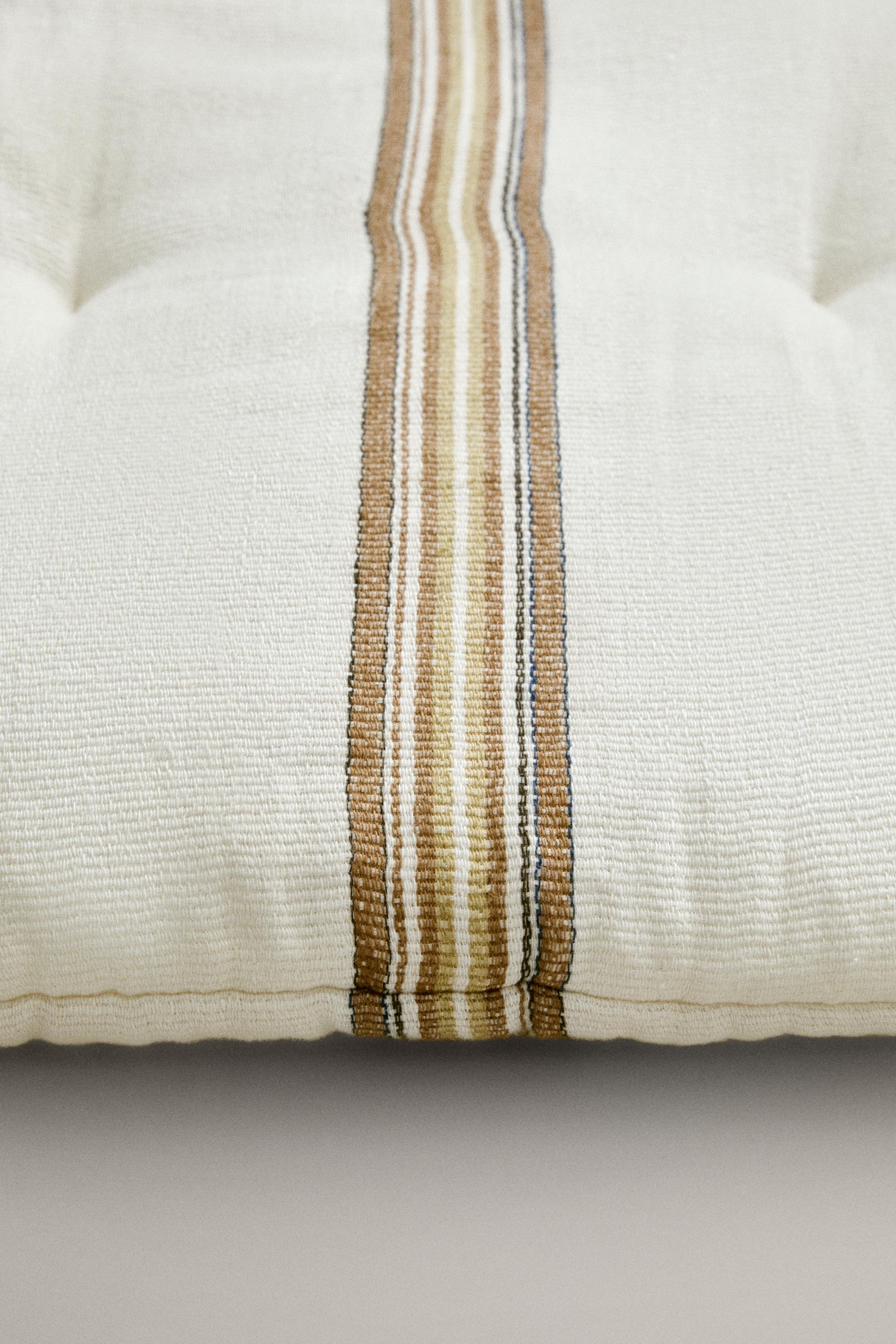 STRIPED BENCH SEAT CUSHION