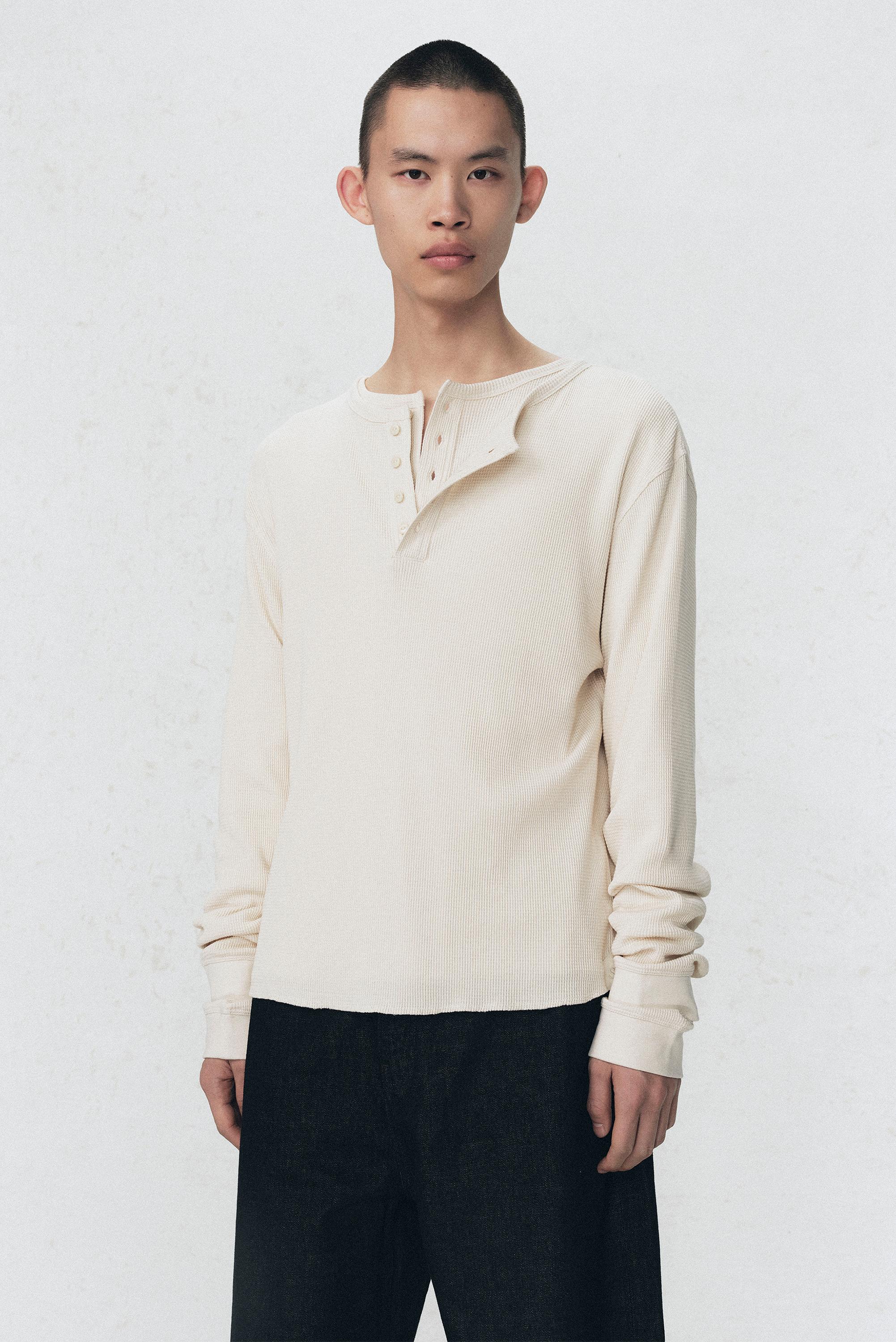 SOSHIOTSUKI x ZARA ヘンリーネックワッフルTシャツ - ブラウン | ZARA