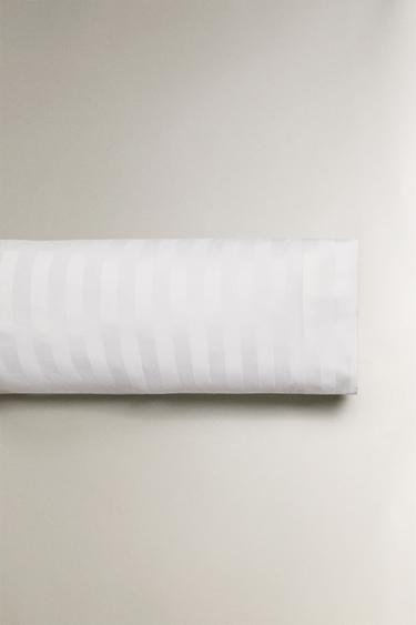 TAIE D’OREILLER SATIN RAYURES (500 FILS) - Blanc de Zara - Image 4