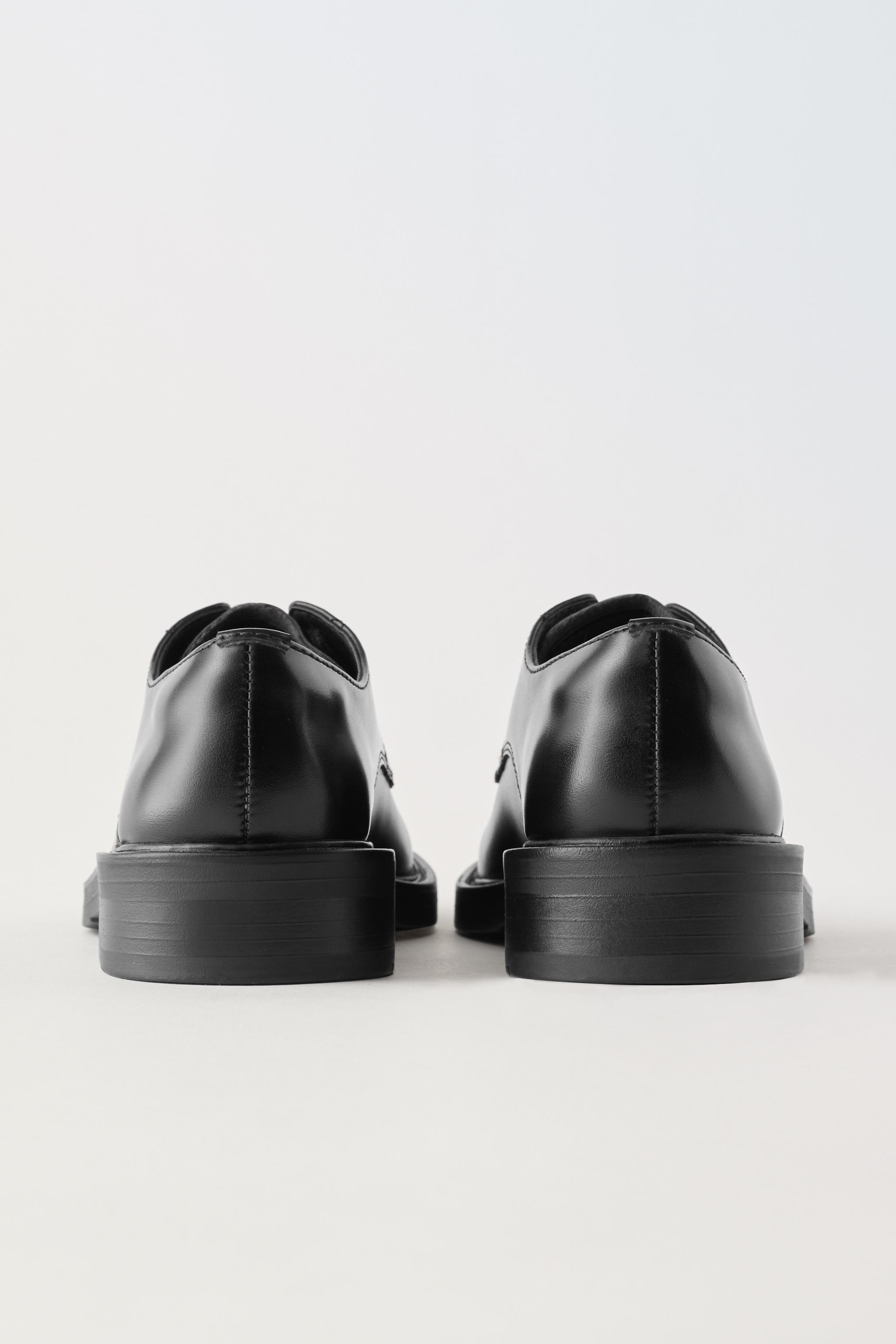 靴ひも付きブルーチャー - ブラック | ZARA Japan / 日本