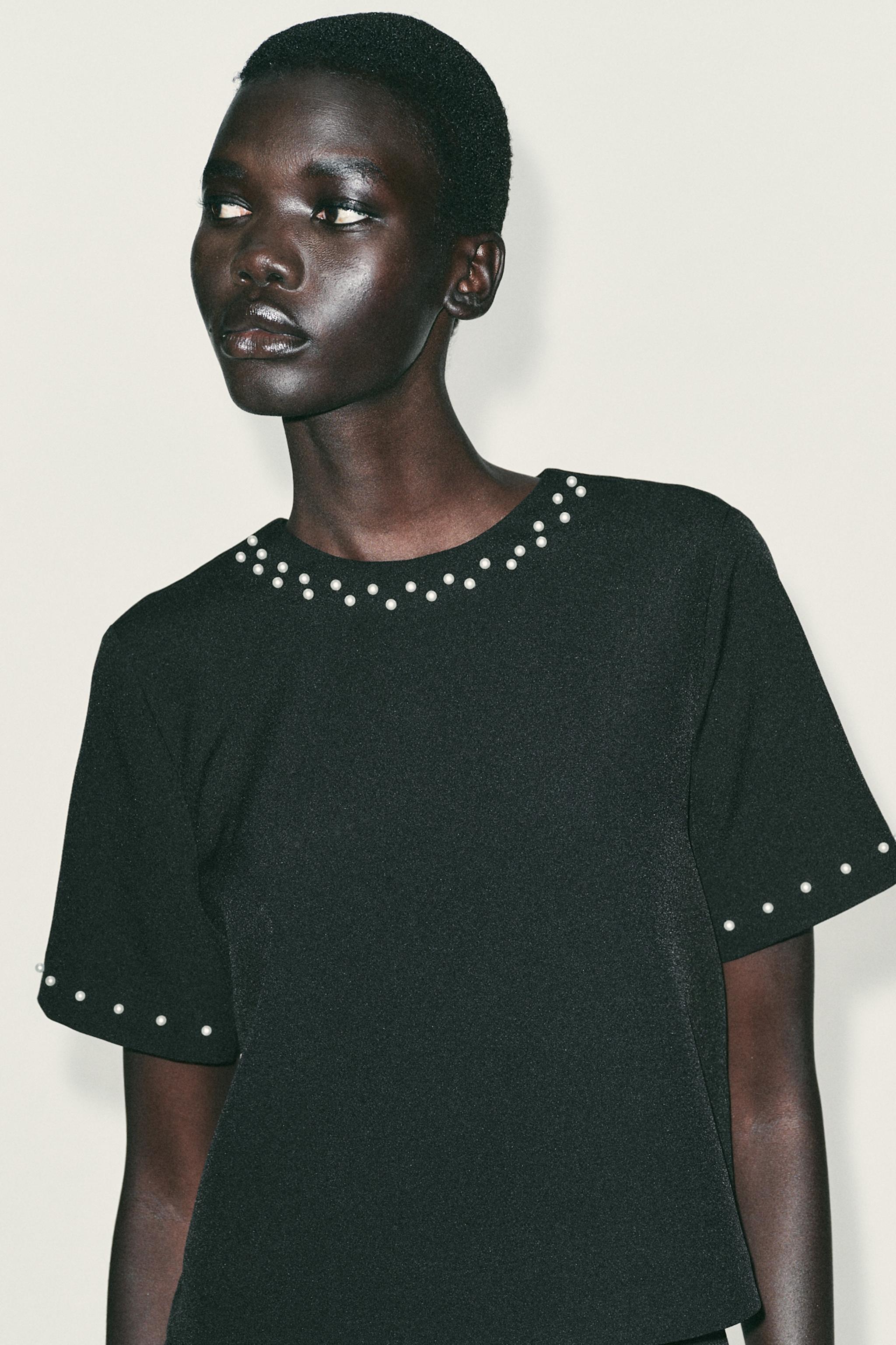 【新品タグ付き】Pearl-Strap Frill Top 新品タグ付き】Pearl-Strap Frill Top Pearl-Strap Frill Top