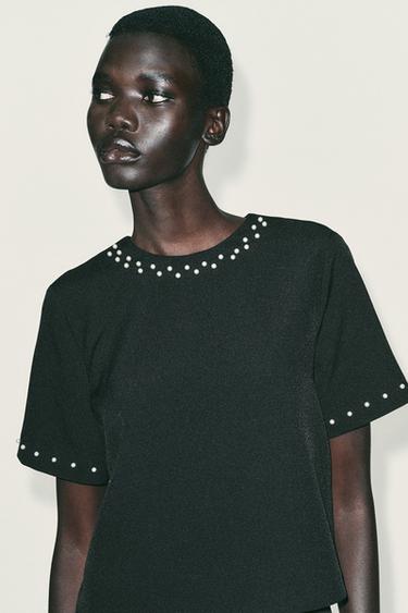 توب بلآلئ - أسود الخاص بـ Zara