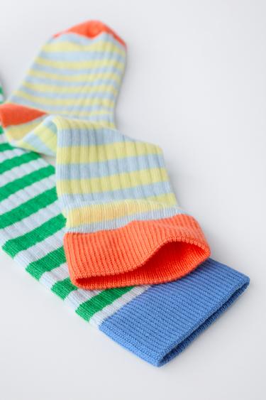 2-PACK OF TALL STRIPED SOCKS - Green by Zara - Image 2