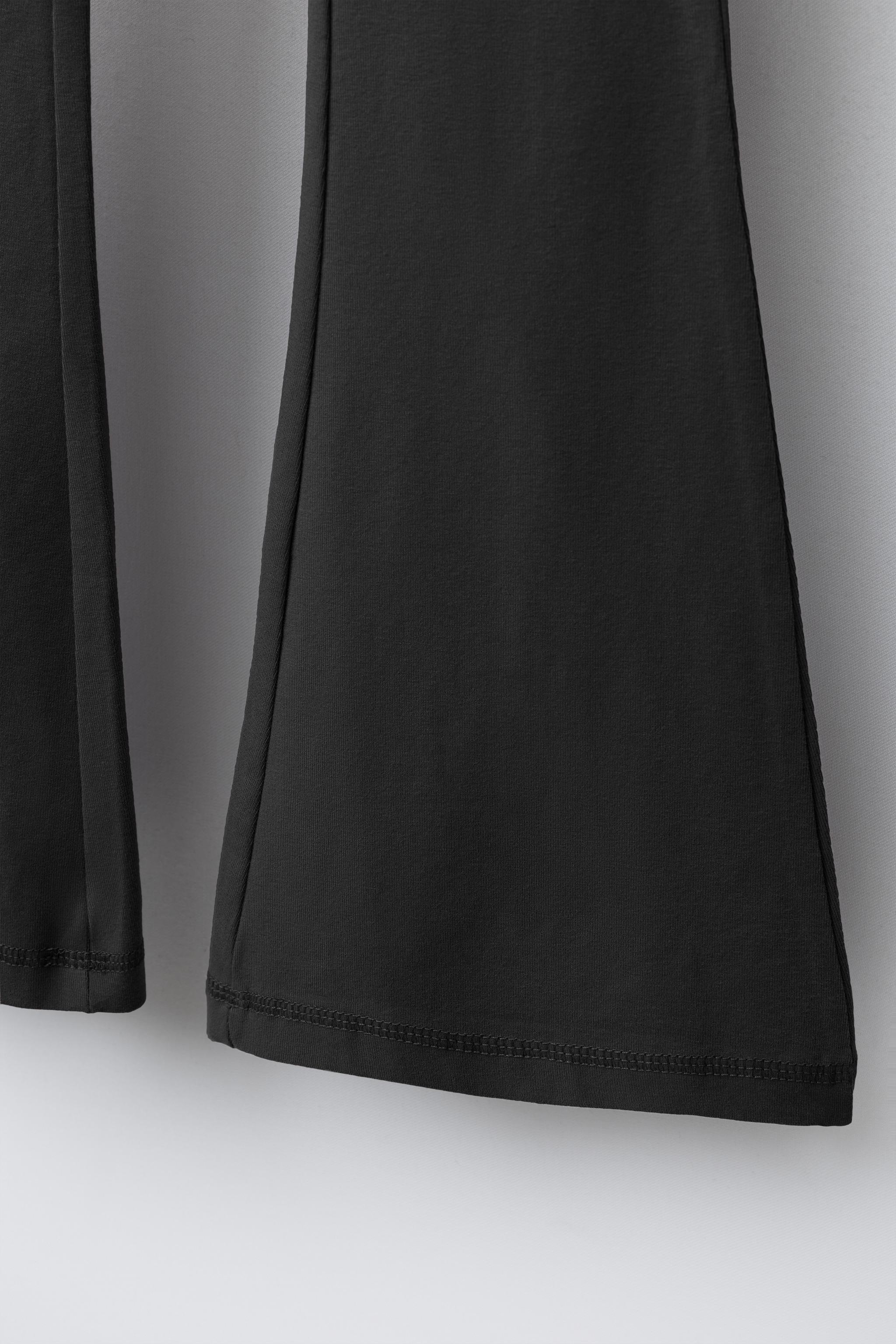 FLARE LEGGINGS