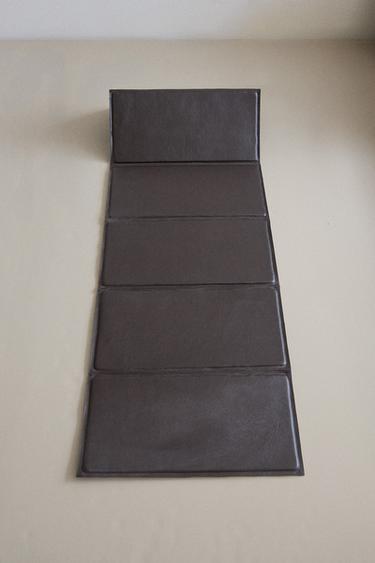 FOLDABLE LEATHER YOGA MAT - Brown by Zara