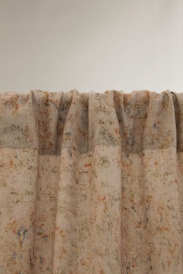 MEDIUM OPACITY FLORAL CURTAIN - Light beige by Zara