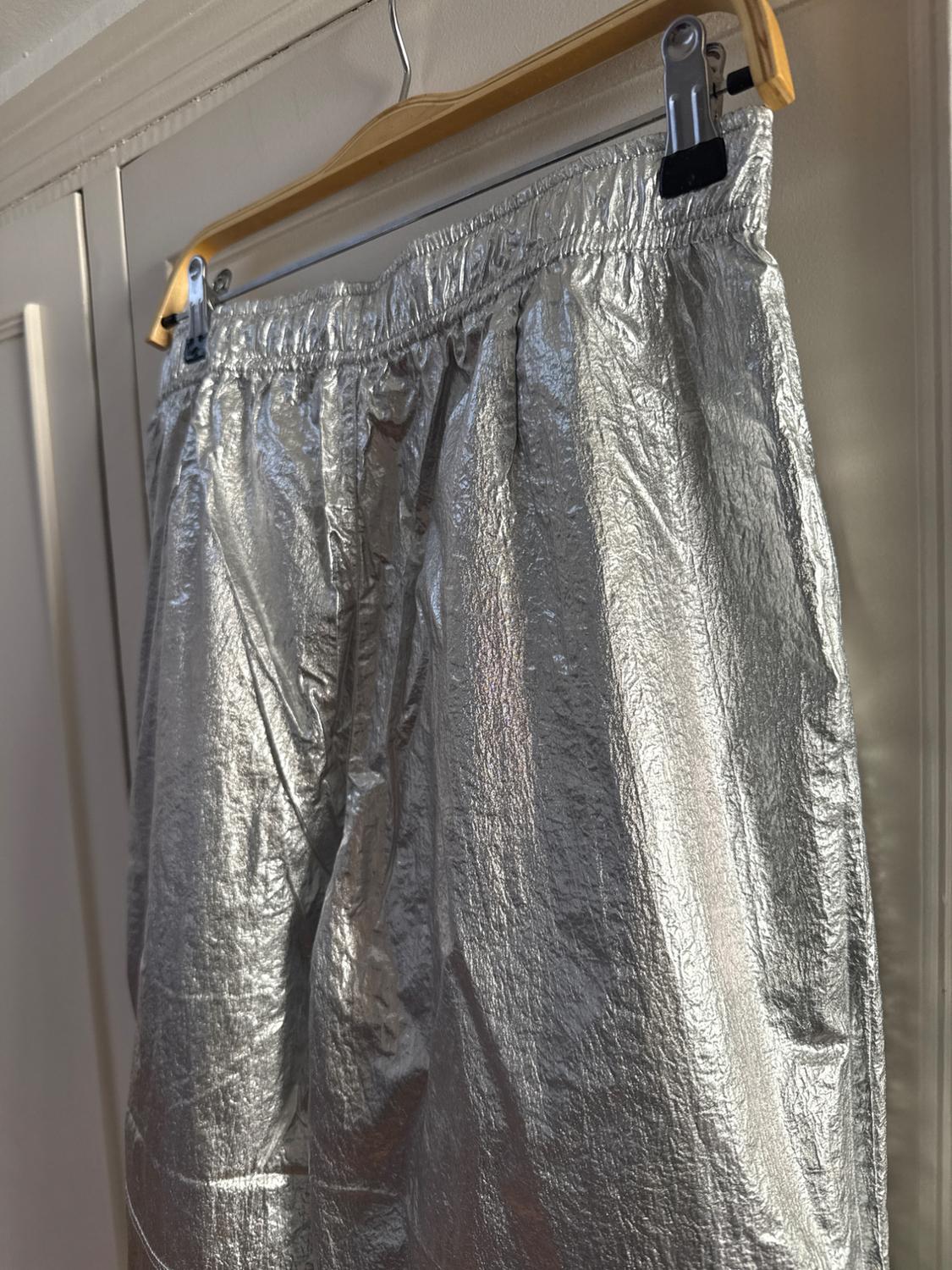 METALLIC PARACHUTE TROUSERS - Image 5