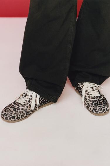 BUTY SPORTOWE W ZWIERZĘCY WZÓR - Brązowy Zara