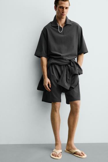 IRREGULAR TEXTURE PLEATED BERMUDA SHORTS - Dark grey by Zara - Image 4