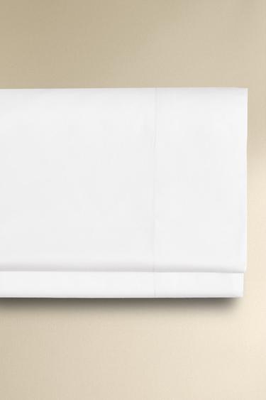 شرشف علوي ساتان سميك (كثافة 300 خيط) - أبيض الخاص بـ Zara