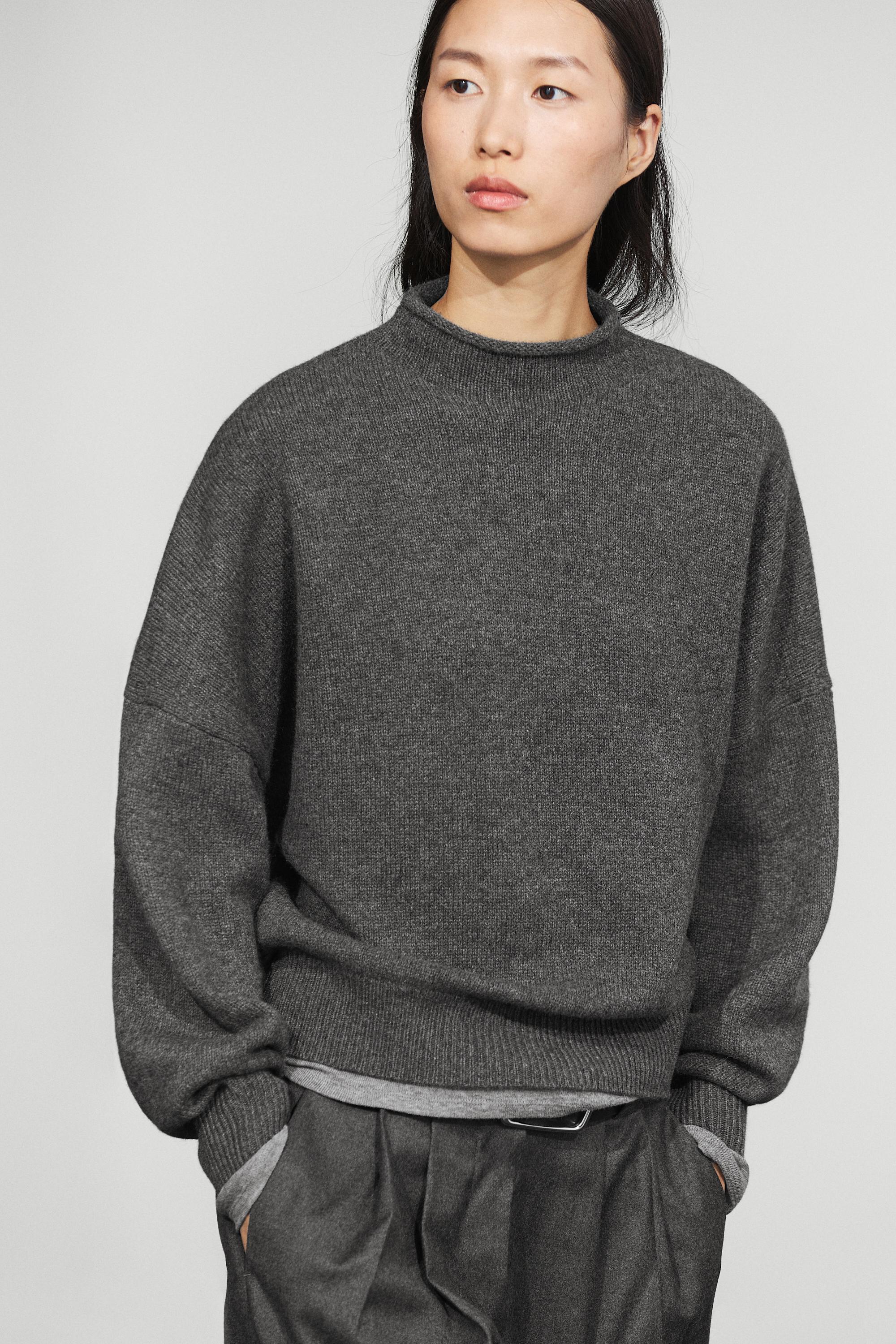 100% wool oversize knit sweater