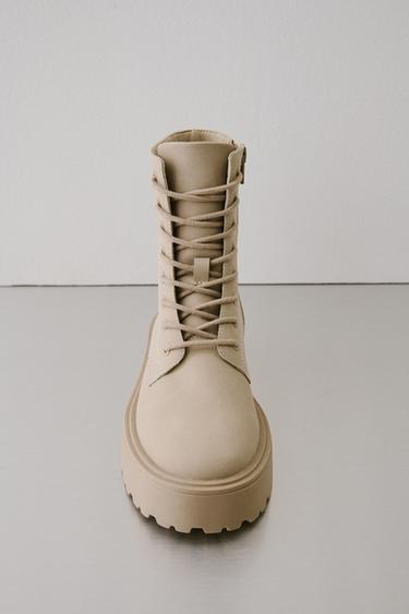 Zara LACED ANKLE BOOTS - Beige