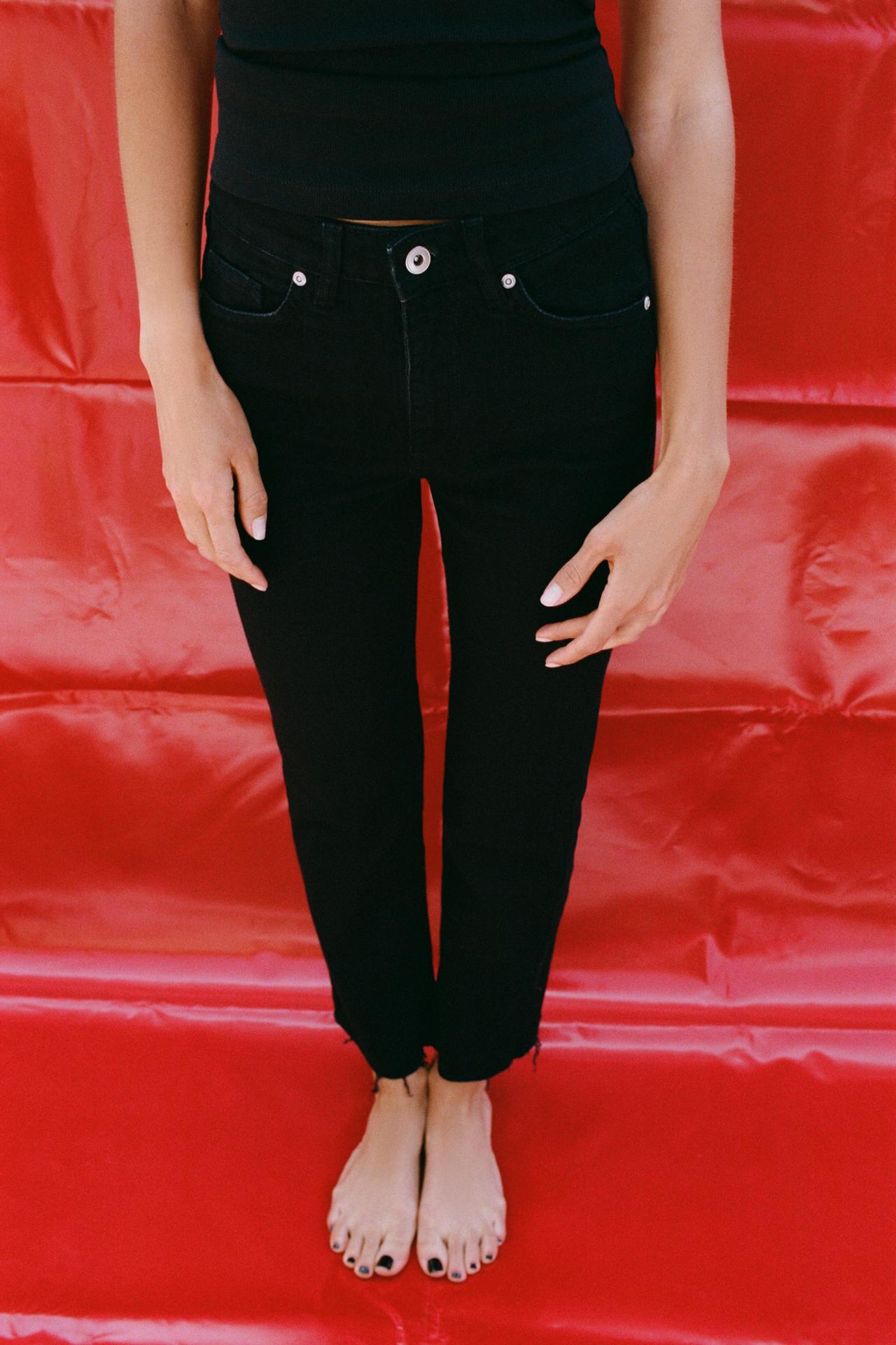 TRF CROPPED FLARE HIGH-WAIST JEANS