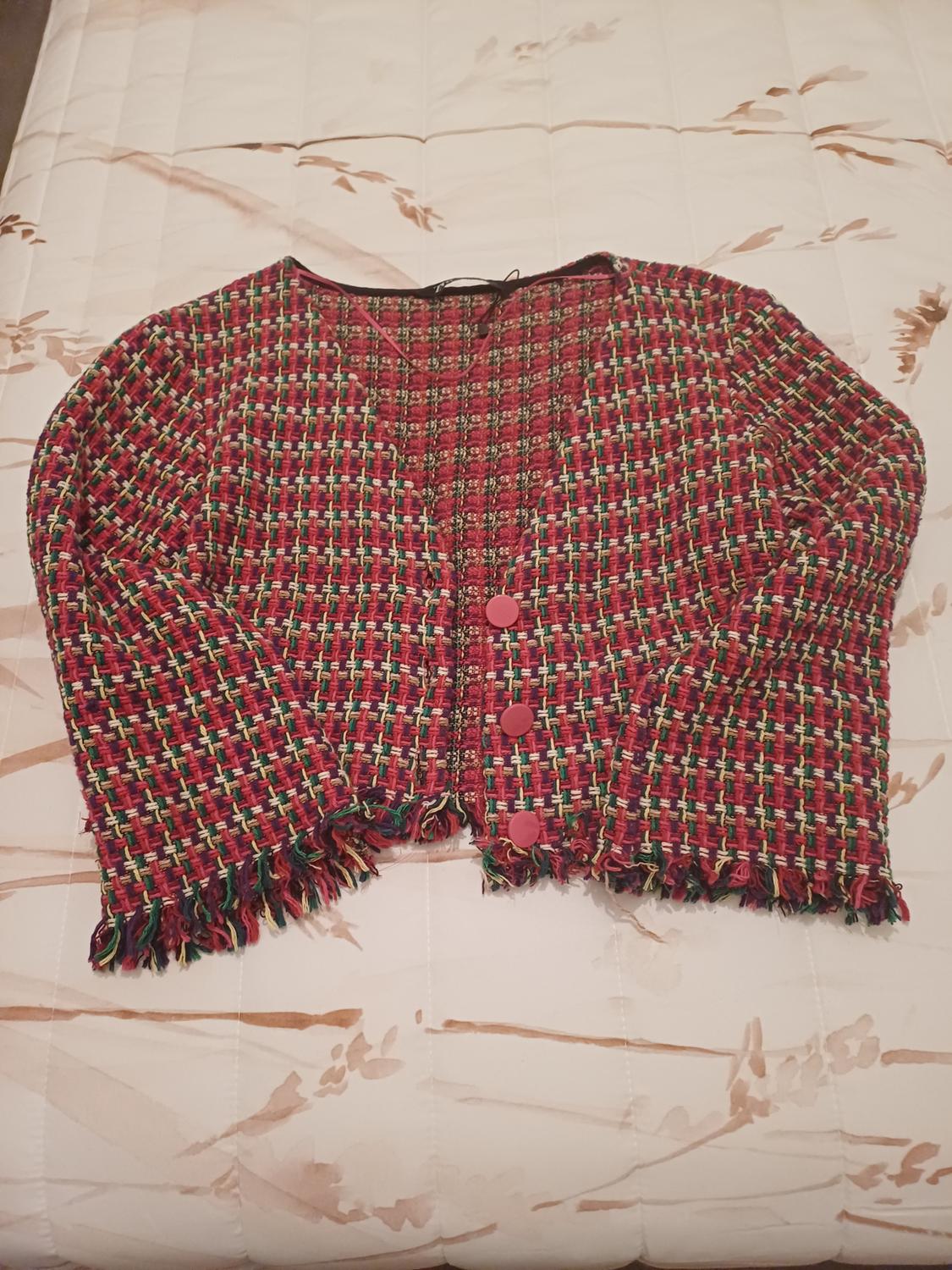 TEXTURED FRAYED TOP