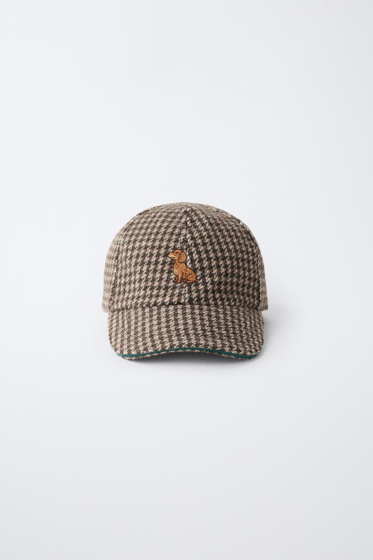Gorra pata de gallo perro bordado con lana