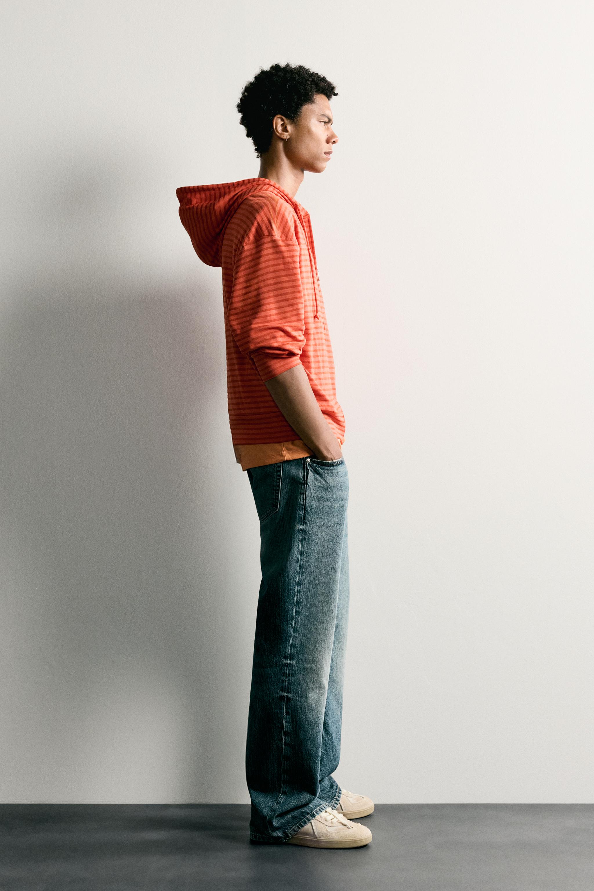 STRIPED HOODED SWEATSHIRT
