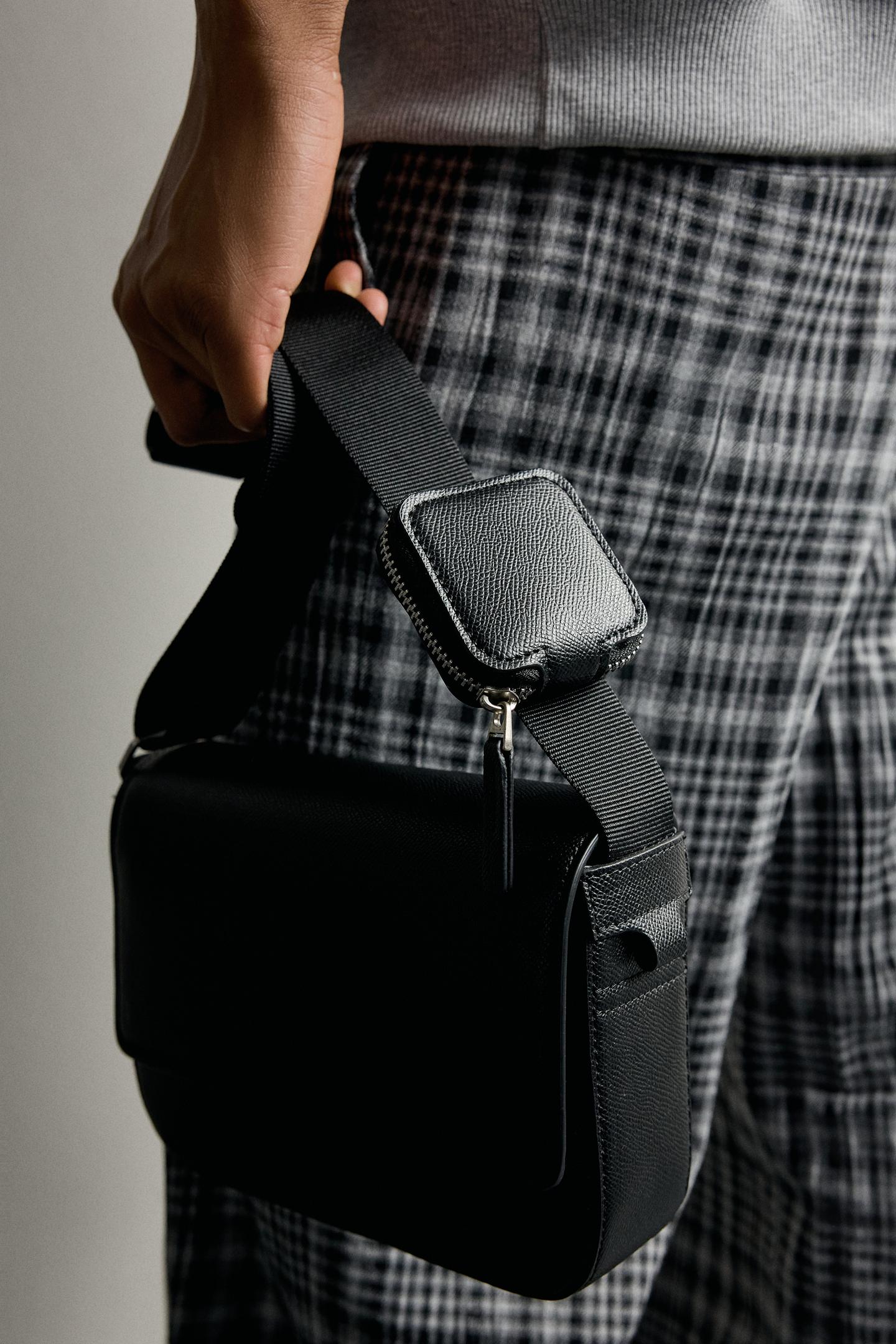 Мужская сумка Zara Textured Flap Crossbody, цвет: Чёрный — фото 2