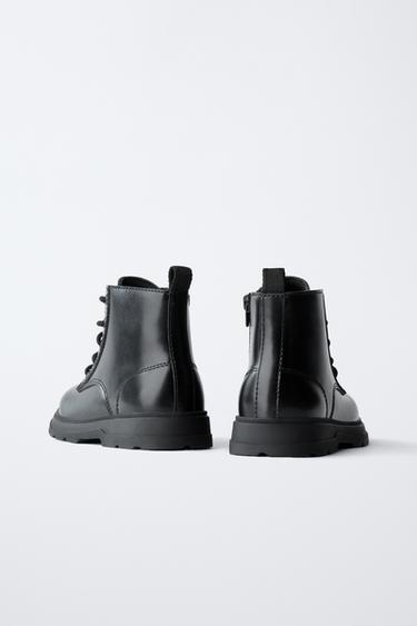 BOTTINES À LACETS - Noir de Zara - Image 4