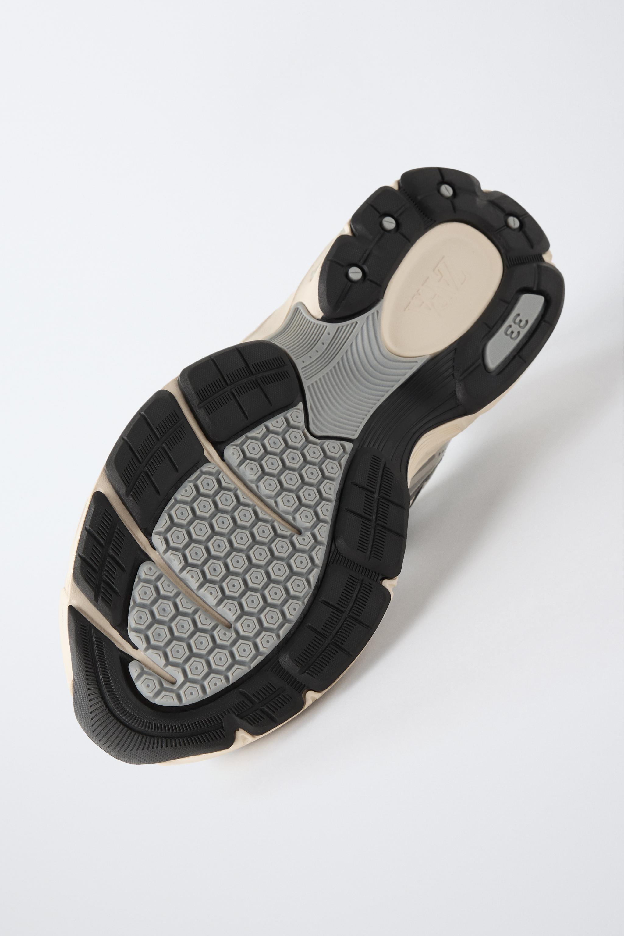 OPEN SNEAKERS