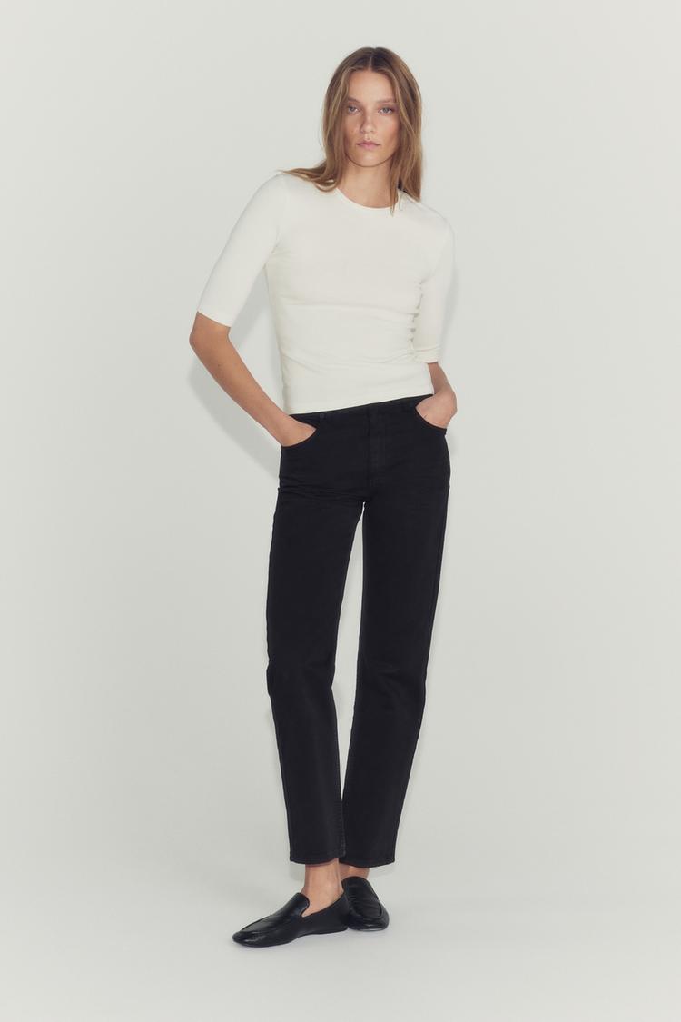 ELBOW-SLEEVE T-SHIRT