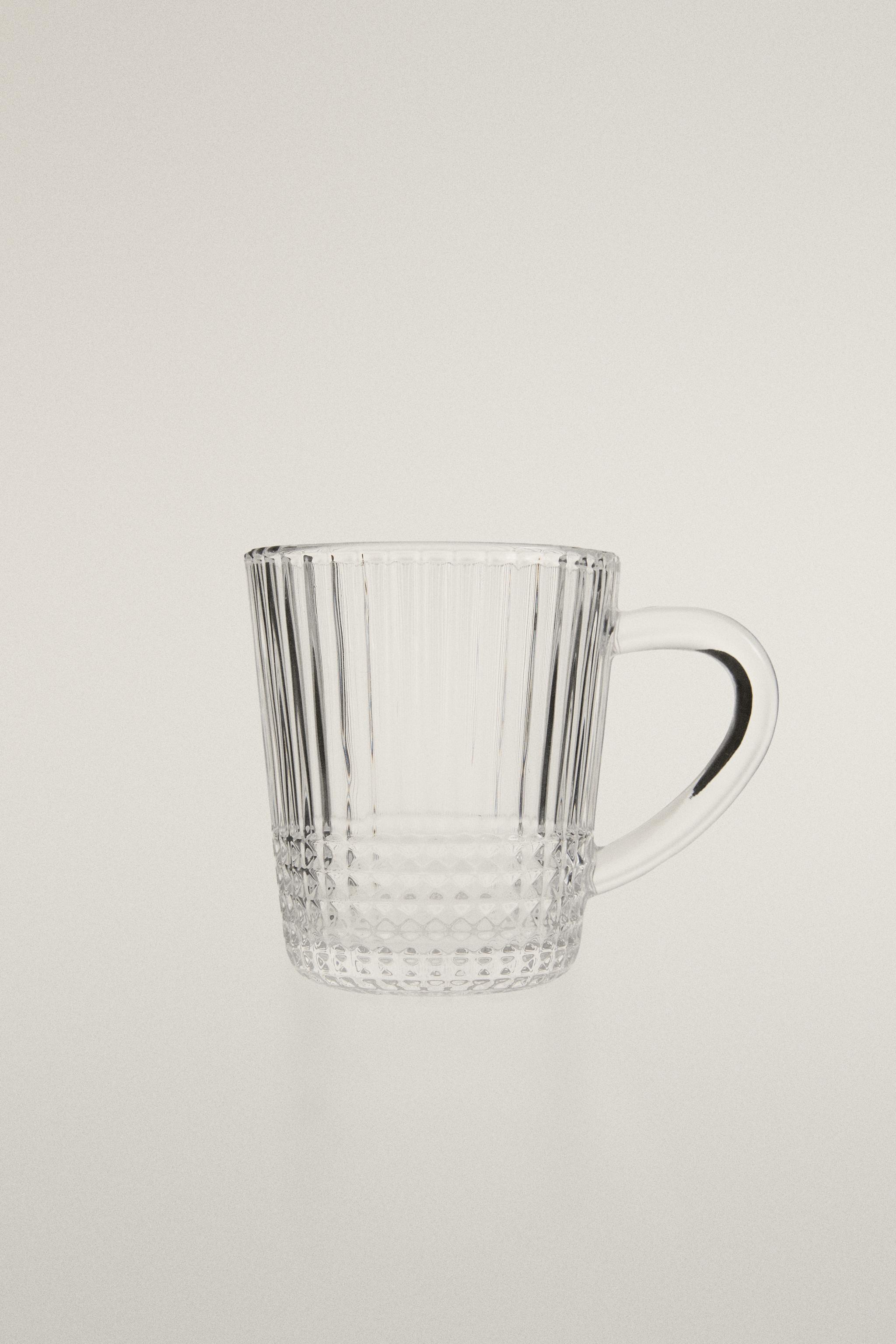 GLASS MUG WITH A RAISED GEOMETRIC DESIGN — Transparent