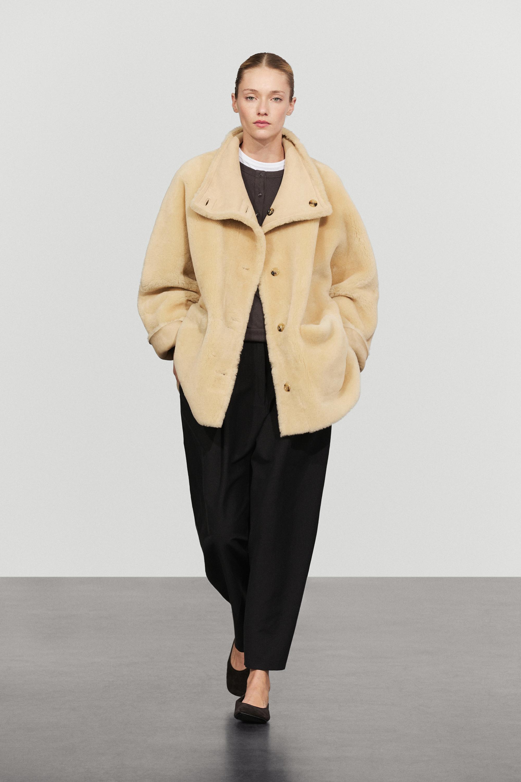 Reversible fur leather coat — Ecru