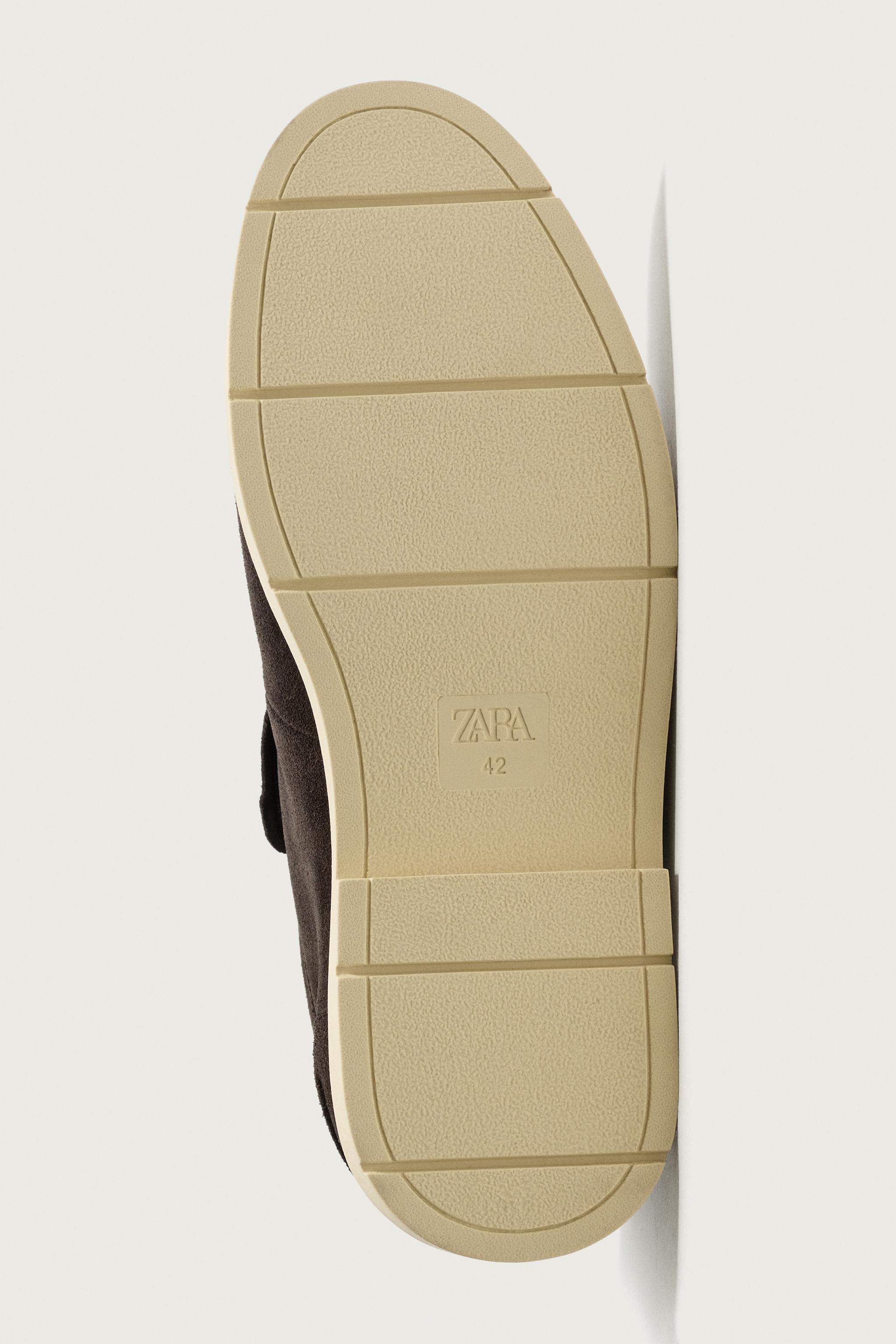 CASUAL LEATHER BOOTS