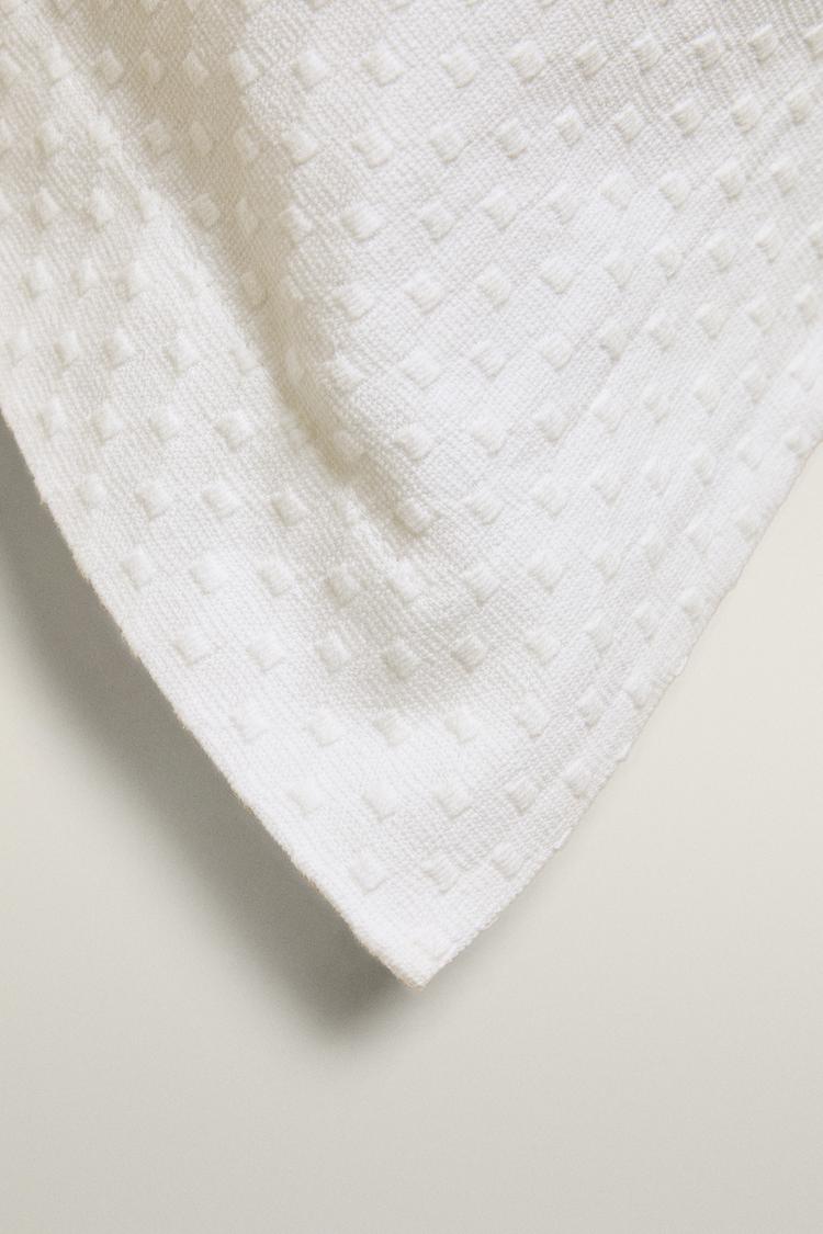 THROW PILLOW COVER WITH POLKA DOT DESIGN — White