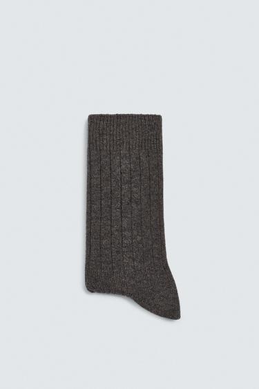 SOCKEN MIT RIPPENMUSTER AUS KASCHMIRMISCHUNG - Braun von Zara