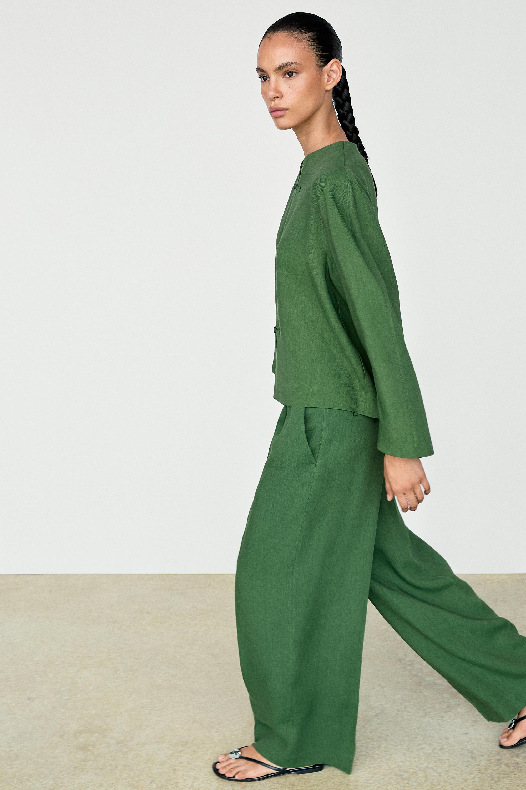 Total look flowing overshirt with button details