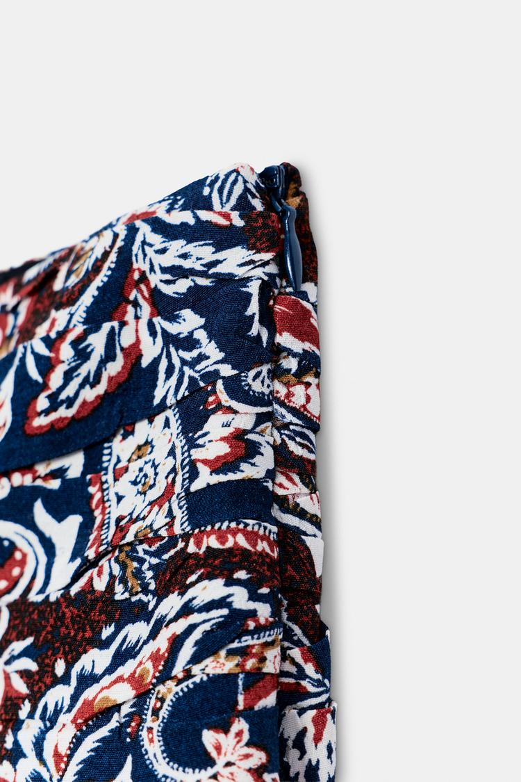 Falda short estampada asimétrica 8