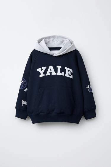 YALE UNIVERSITY™ HOODIE - Navy blue by Zara
