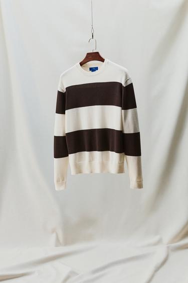 JERSEY JACQUARD RAYAS AARON LEVINE X ZARA - Marrón / Crudo de Zara