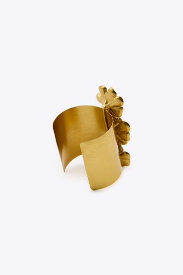 RIGID FLOWER BRACELET - Golden by Zara - Image 2