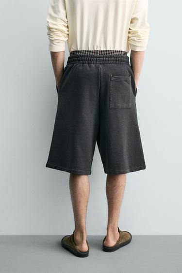 SHORT JOGGER RELAXED FIT EFFET DÉLAVÉ - Anthracite foncé de Zara - Image 2