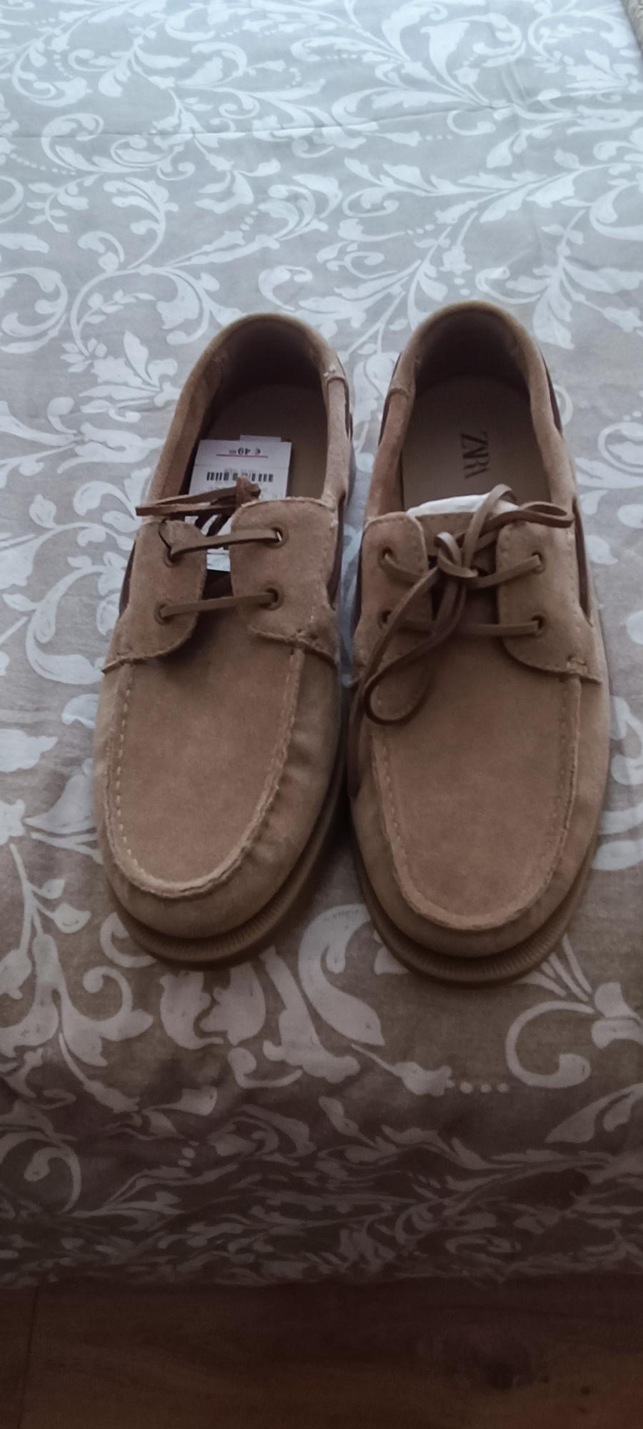 LEATHER DECK SHOES