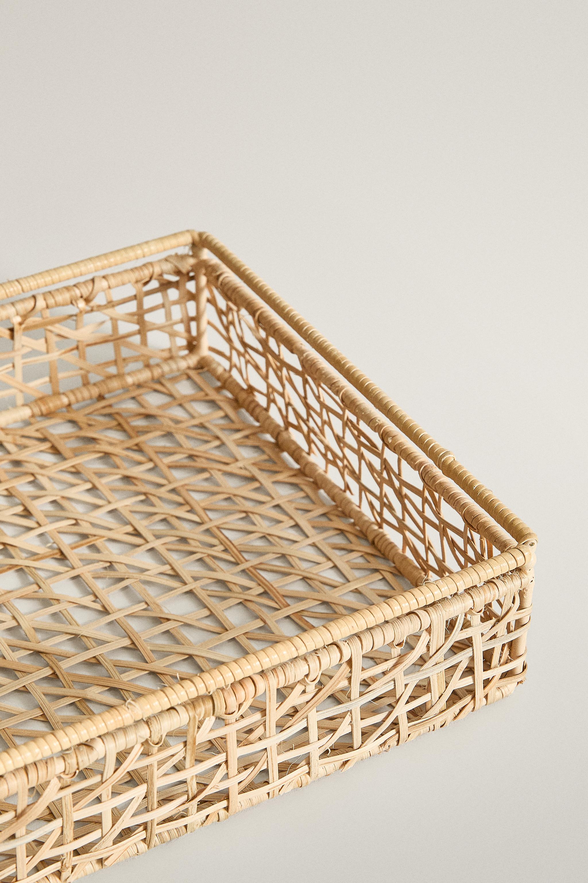 WOVEN RATTAN TRAY