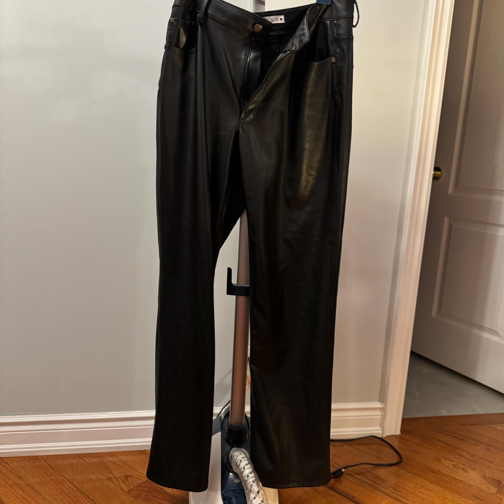 ZW FAUX LEATHER '90S WIDE LEG PANTS SECOND HAND | Zara Preowned