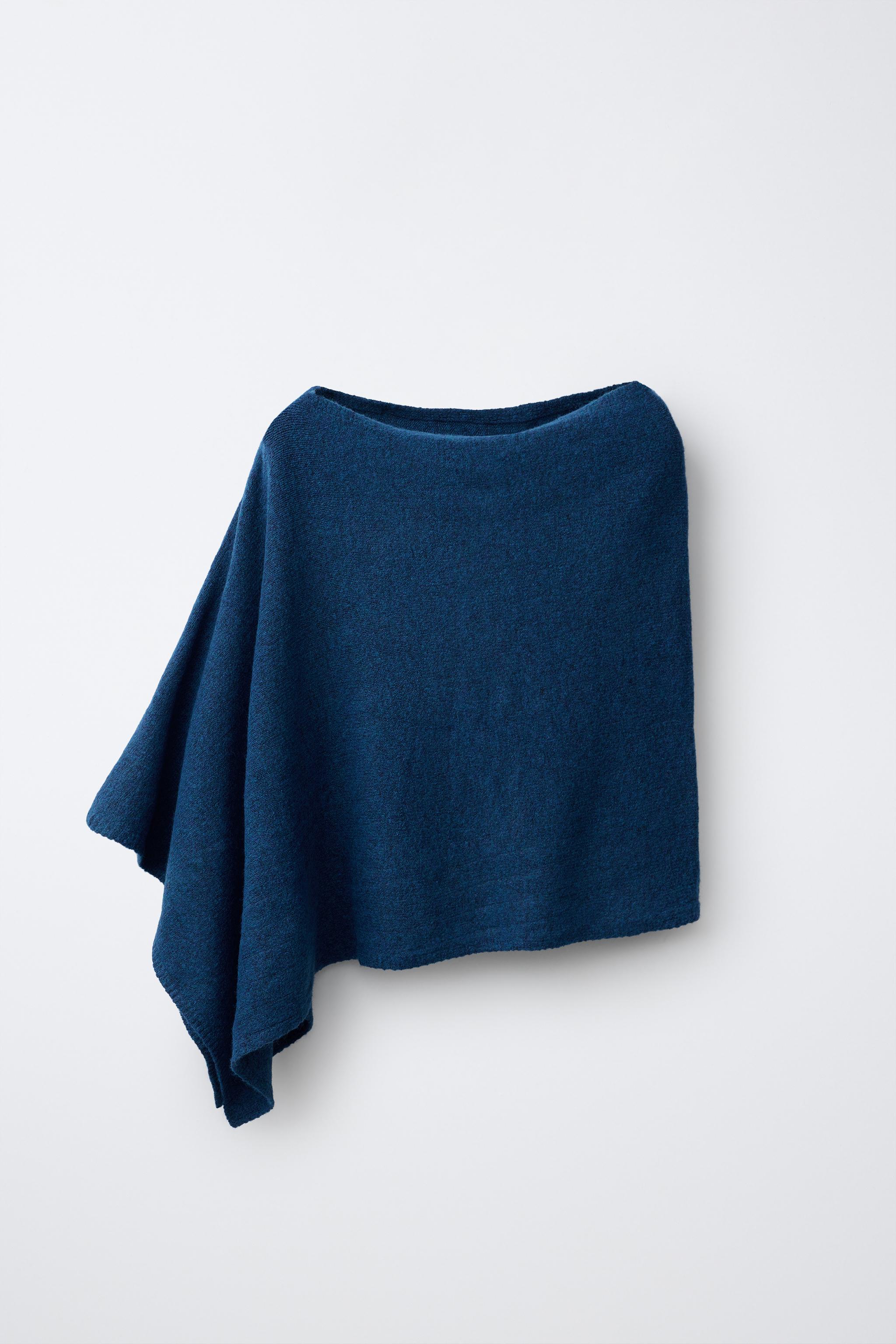CAPE EN MAILLE FINE