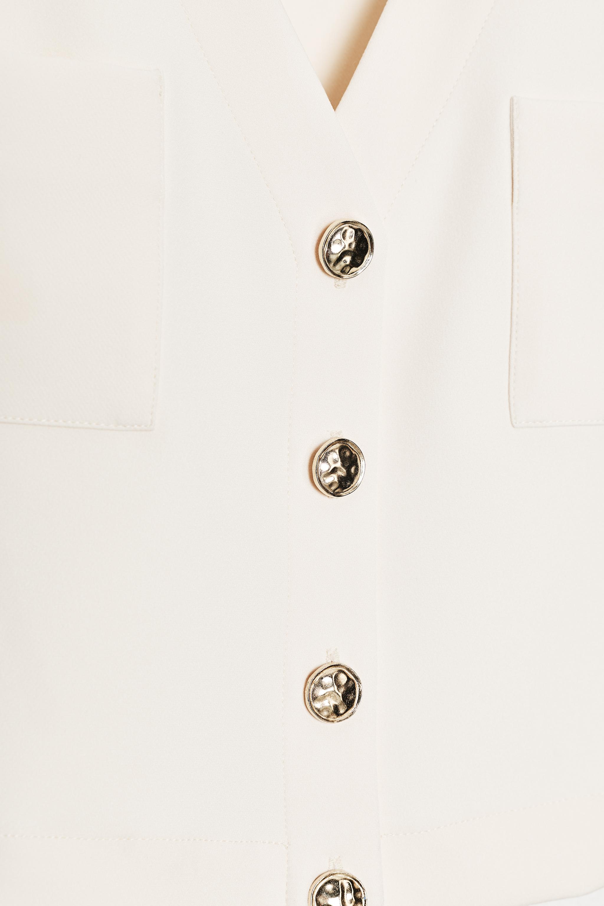 SLEEVELESS CREPE TOP
