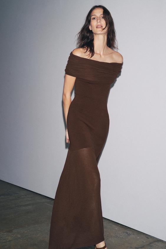 Robe Courte Robe Pull Marron Zara Robes Pull Et Robes En Maille