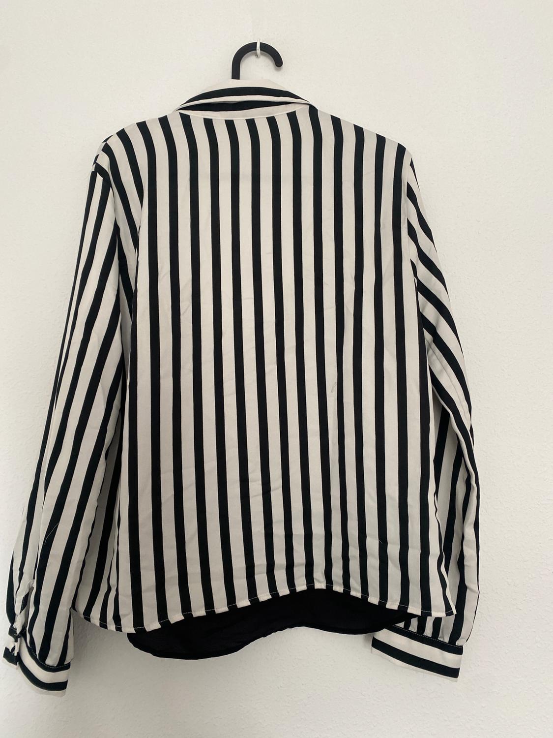 CONTRASTING STRIPED SHIRT - Image 3