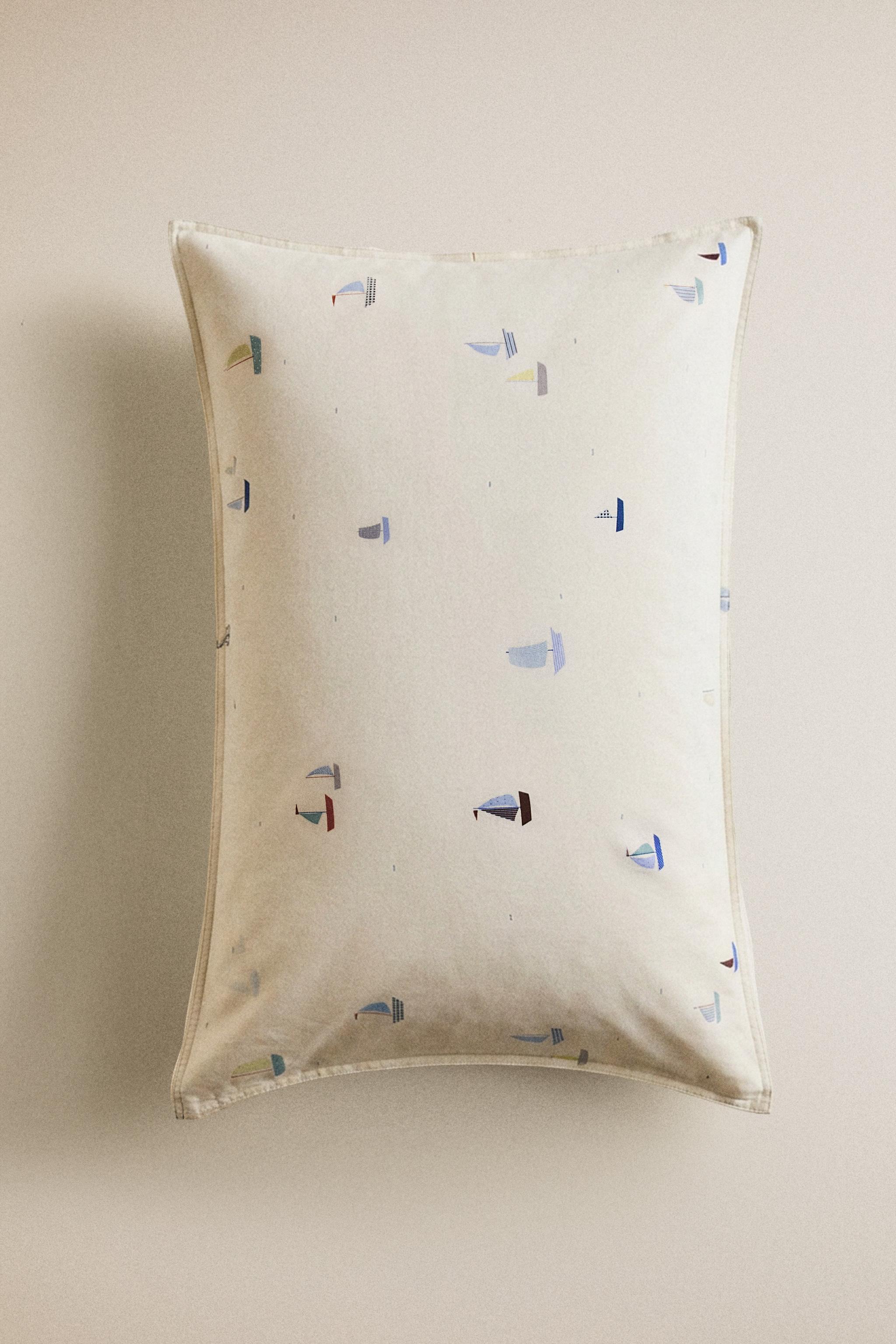 KIDS' COTTON SAILBOAT PILLOWCASE