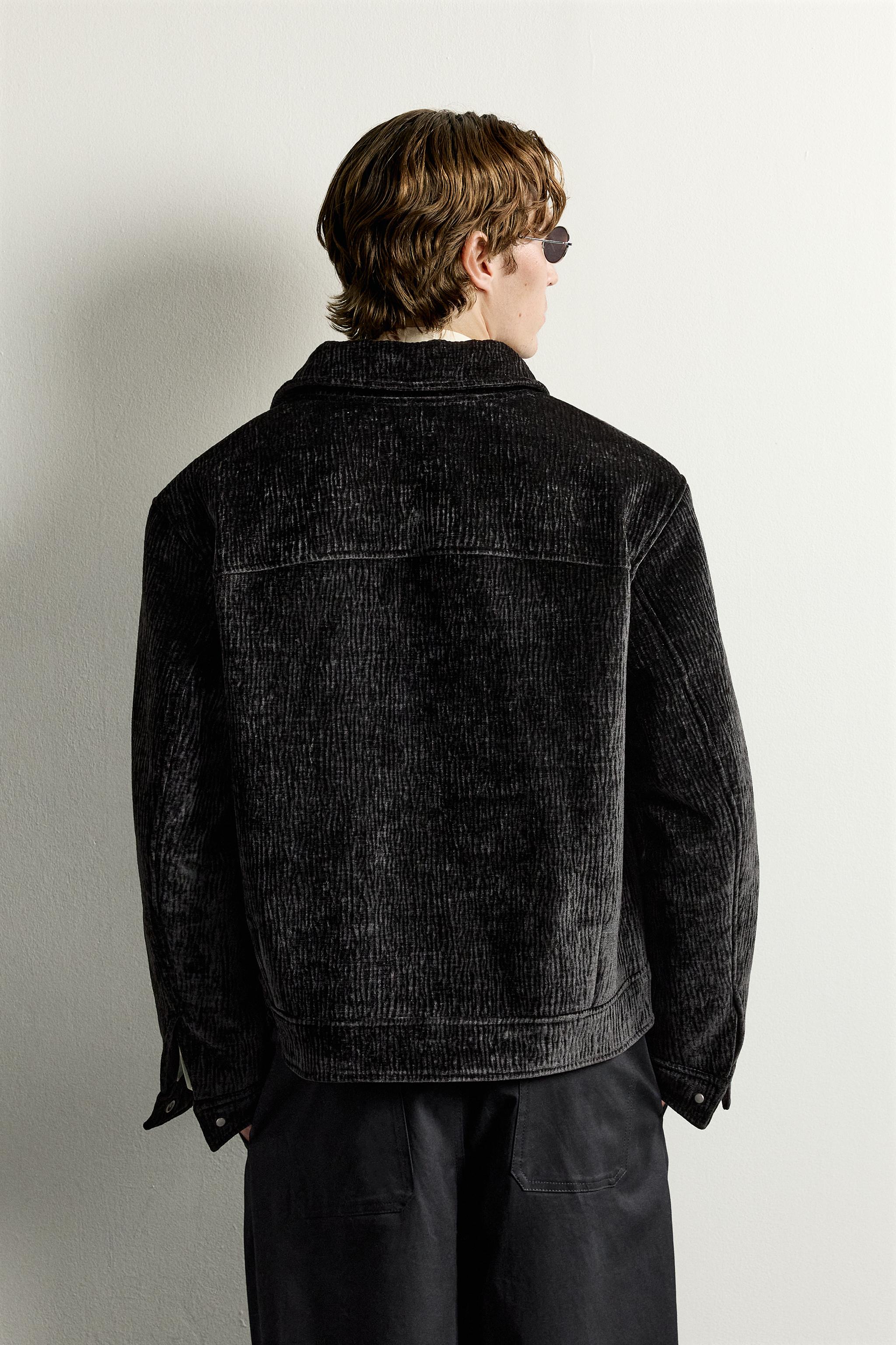 BLOUSON FLOQUÉ EFFET RELIEF
