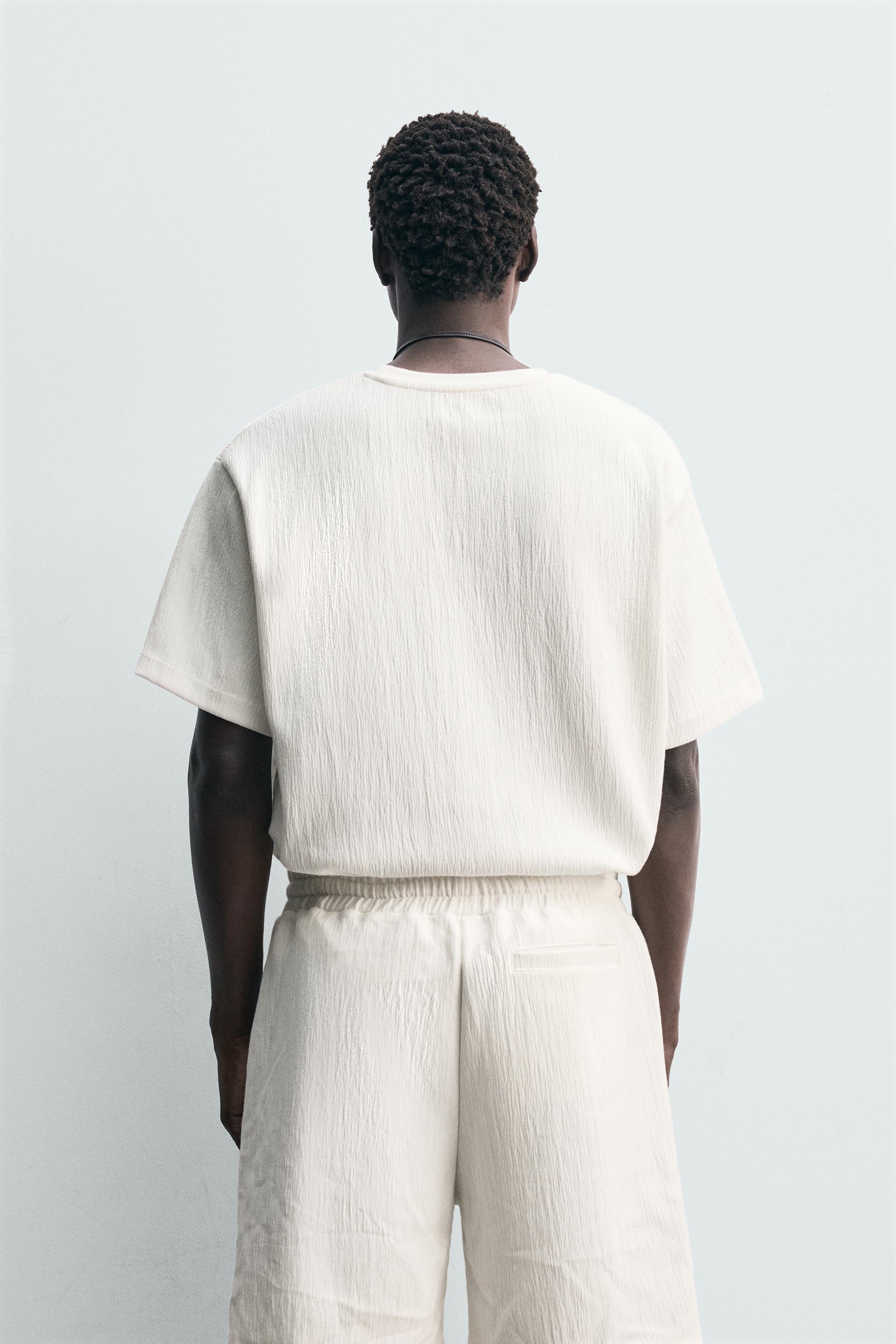 T-SHIRT STRUCTURÉ RELAXED FIT