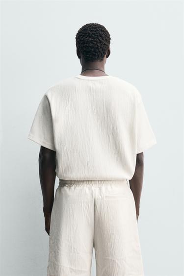 T-SHIRT STRUCTURÉ RELAXED FIT - Blanc cassé de Zara - Image 2