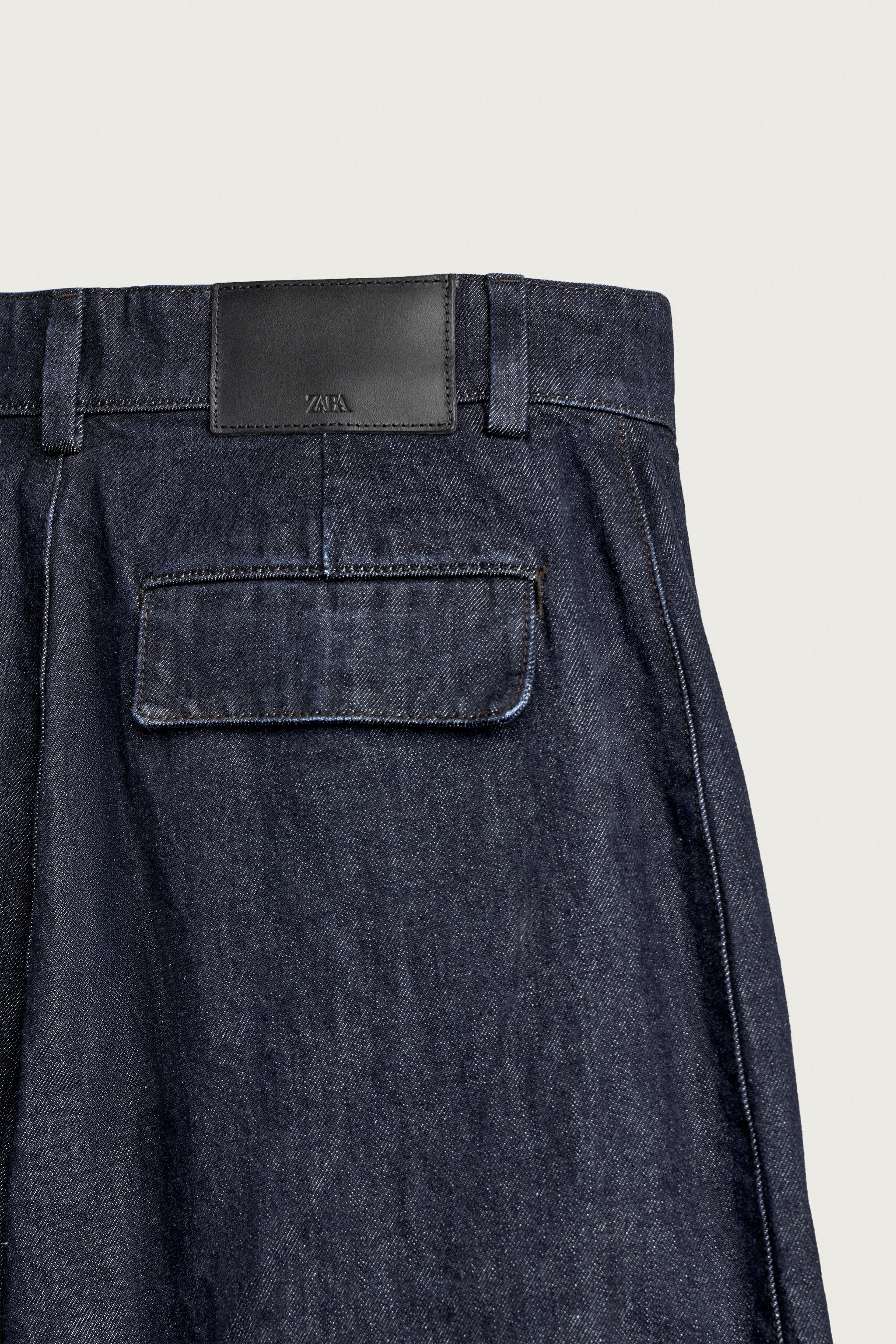 TABBED BALLOON FIT JEANS