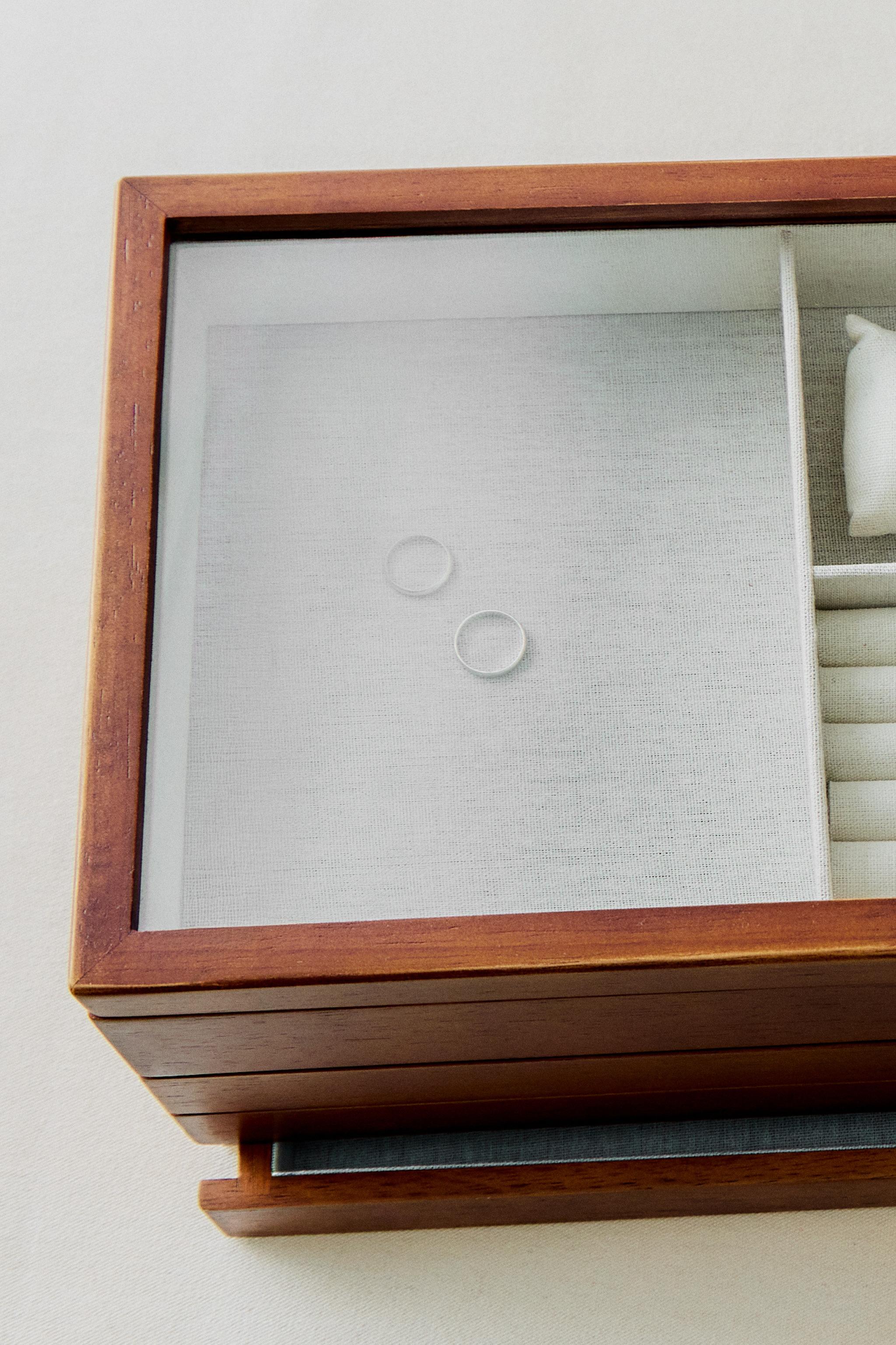 LARGE WOODEN JEWELRY BOX